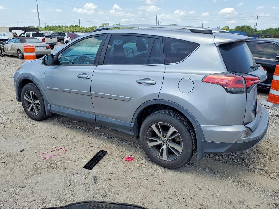 2017 TOYOTA RAV4 XLE 2