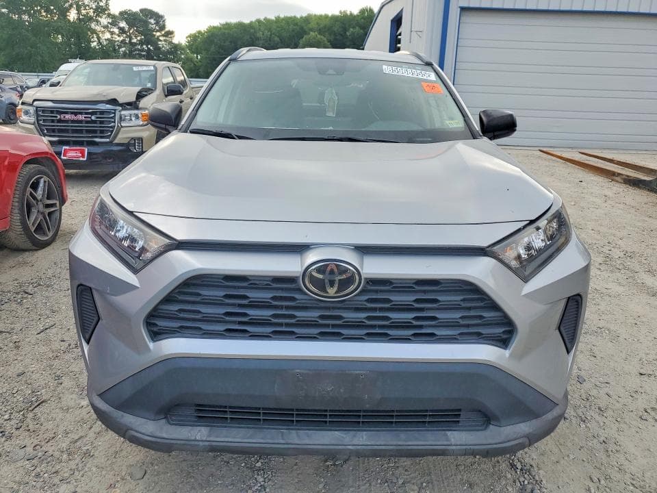 2020 TOYOTA RAV4 LE 5