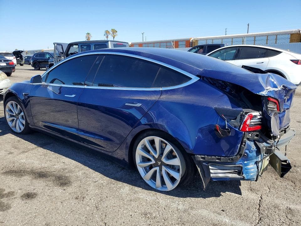 2018 TESLA MODEL 3 2