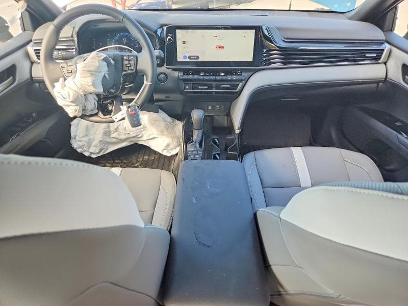 2026 TOYOTA CAMRY SE 8
