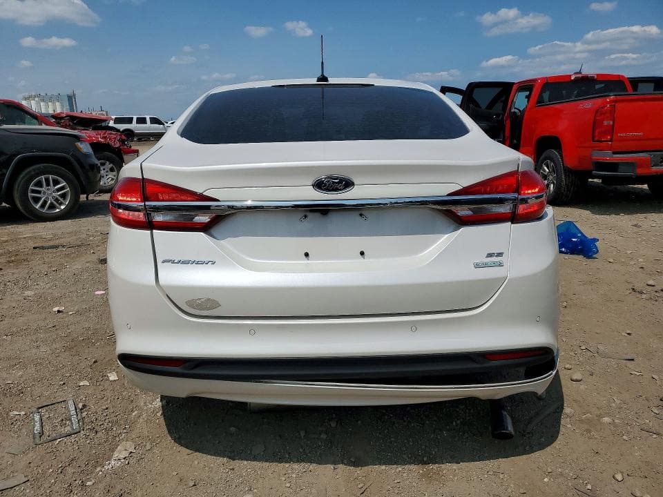 2017 FORD FUSION SE 6