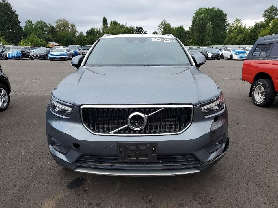 2019 VOLVO XC40 T5 MOMENTUM 5