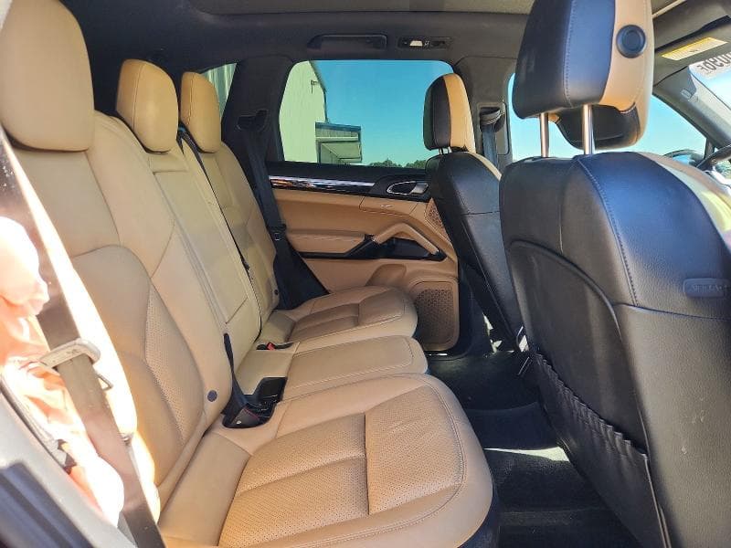 2017 PORSCHE CAYENNE 10