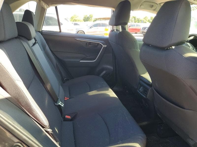 2023 TOYOTA RAV4 LE 10