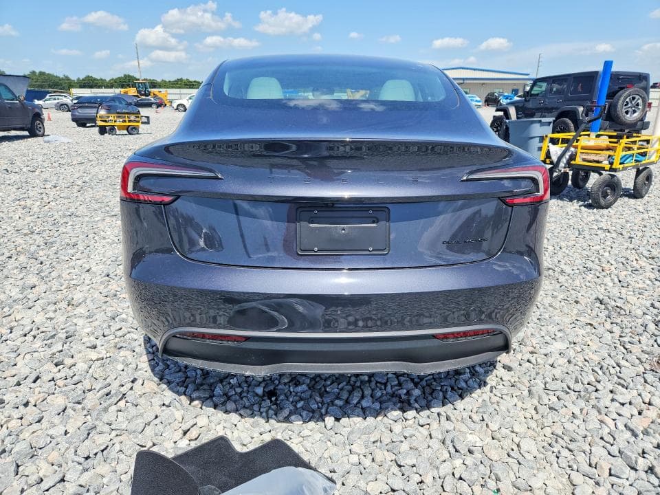 2026 TESLA MODEL 3 6