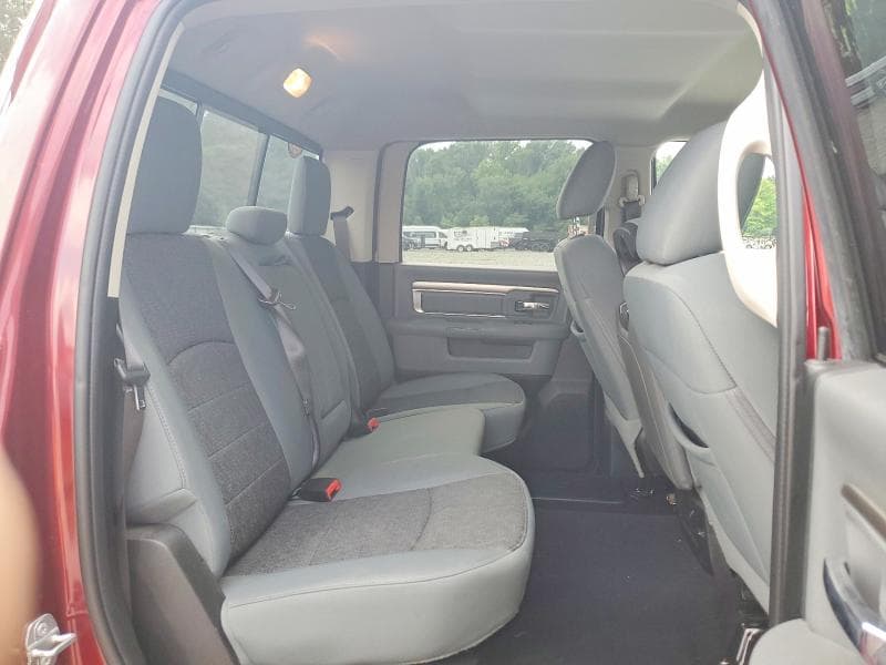 2019 RAM 1500 CLASSIC SLT 10