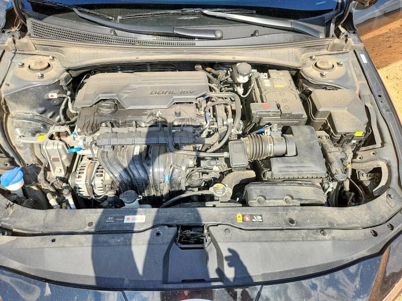 2025 HYUNDAI ELANTRA SE 11