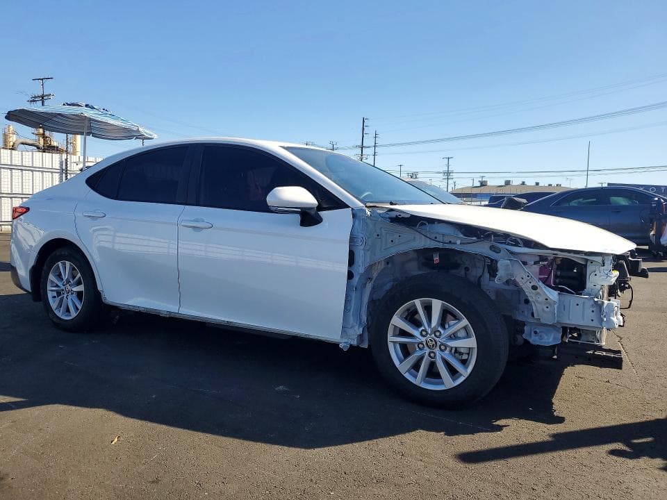 2025 TOYOTA CAMRY LE 4