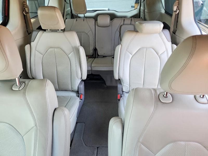 2020 CHRYSLER PACIFICA TOURING L 10