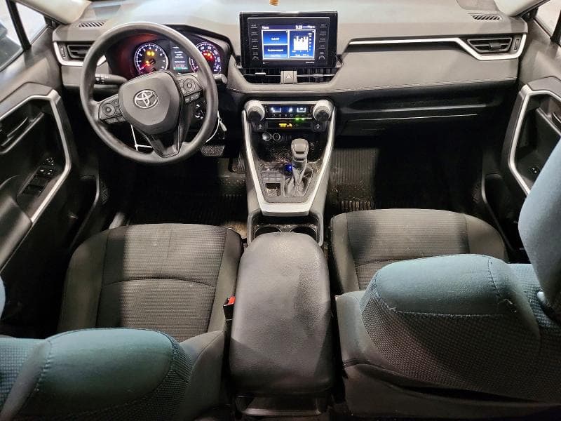 2021 TOYOTA RAV4 LE 8