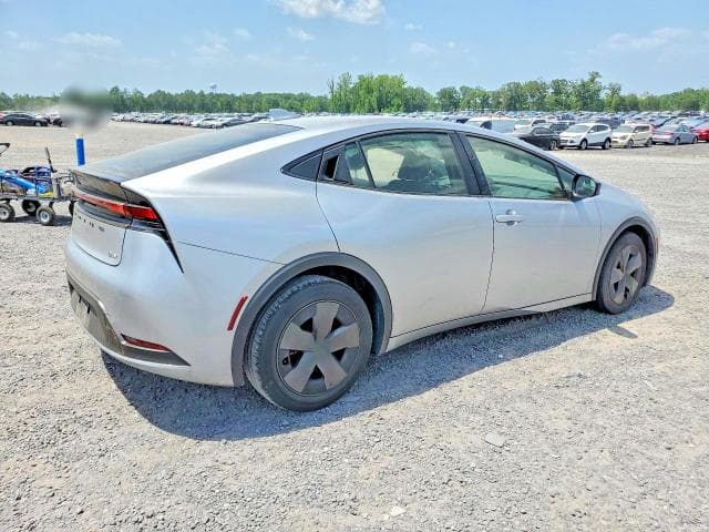 2024 TOYOTA PRIUS LE 3