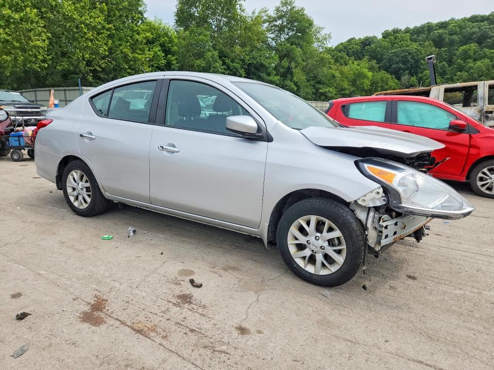 2019 NISSAN VERSA SV 4