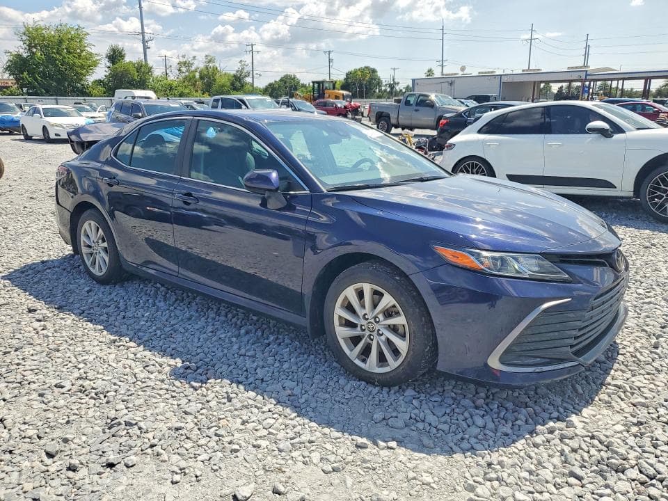 2022 TOYOTA CAMRY LE 4
