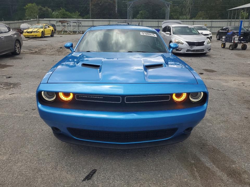 2023 DODGE CHALLENGER SXT 5