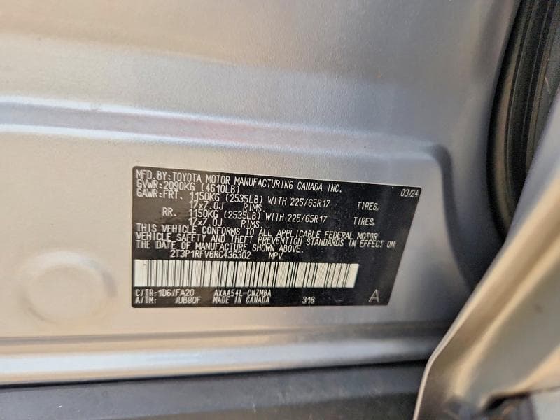 2024 TOYOTA RAV4 XLE 12
