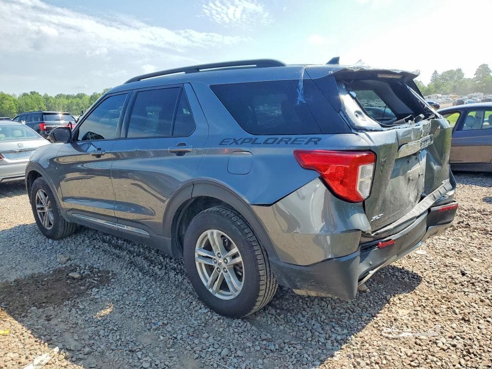 2021 FORD EXPLORER XLT 2