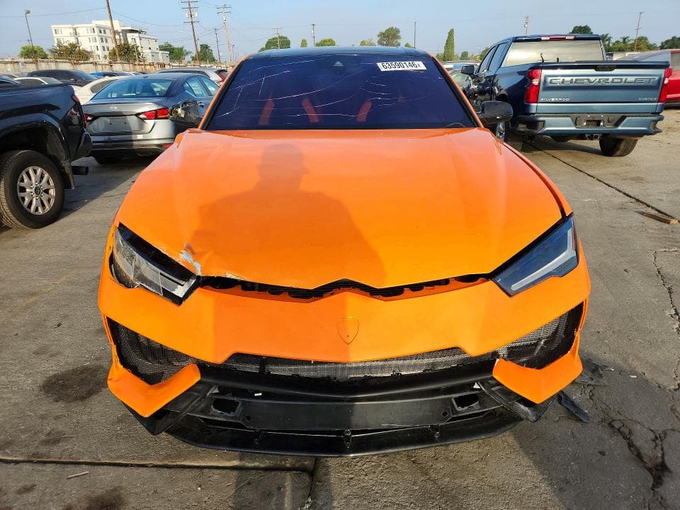 2022 LAMBORGHINI URUS 5