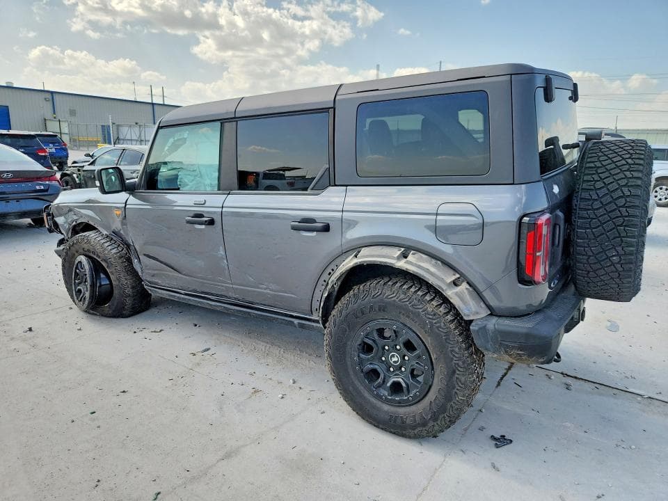 2023 FORD BRONCO BASE 2