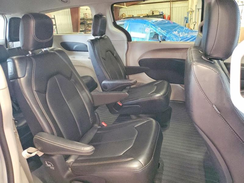 2024 CHRYSLER PACIFICA TOURING L 11