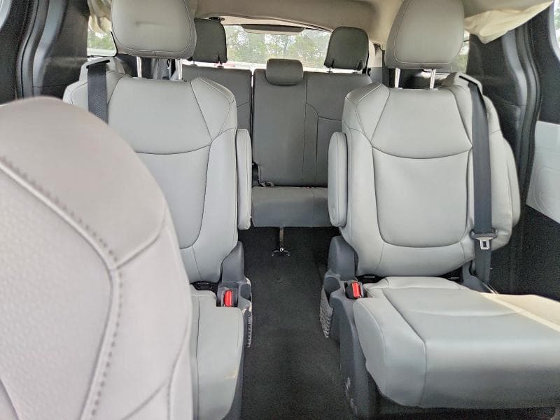 2026 TOYOTA SIENNA XLE 7-PASSENGER 10