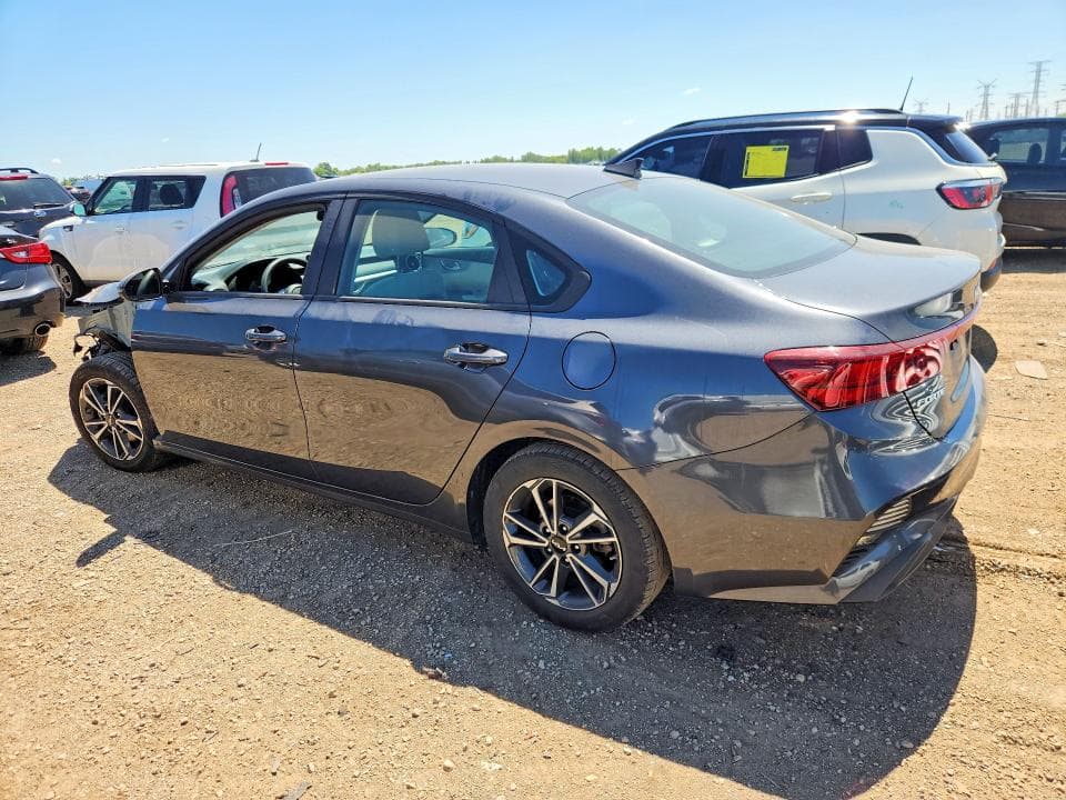 2023 KIA FORTE LXS 2