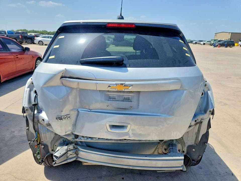 2019 CHEVROLET TRAX LS 6