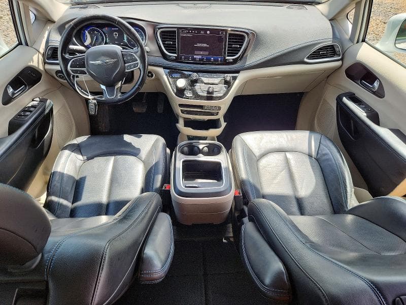 2021 CHRYSLER PACIFICA TOURING L 8