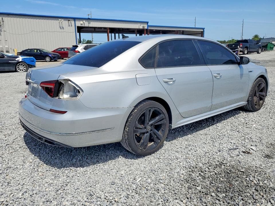 2018 VOLKSWAGEN PASSAT S 3