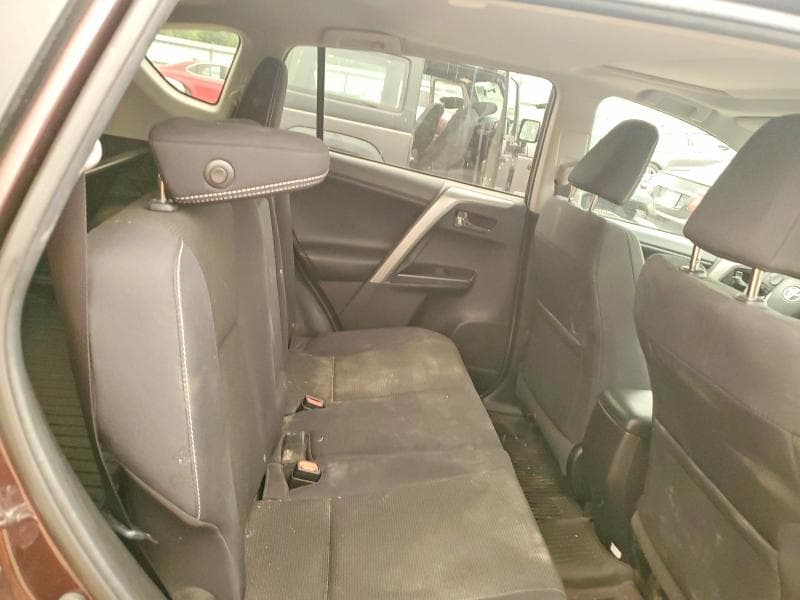 2018 TOYOTA RAV4 XLE 11