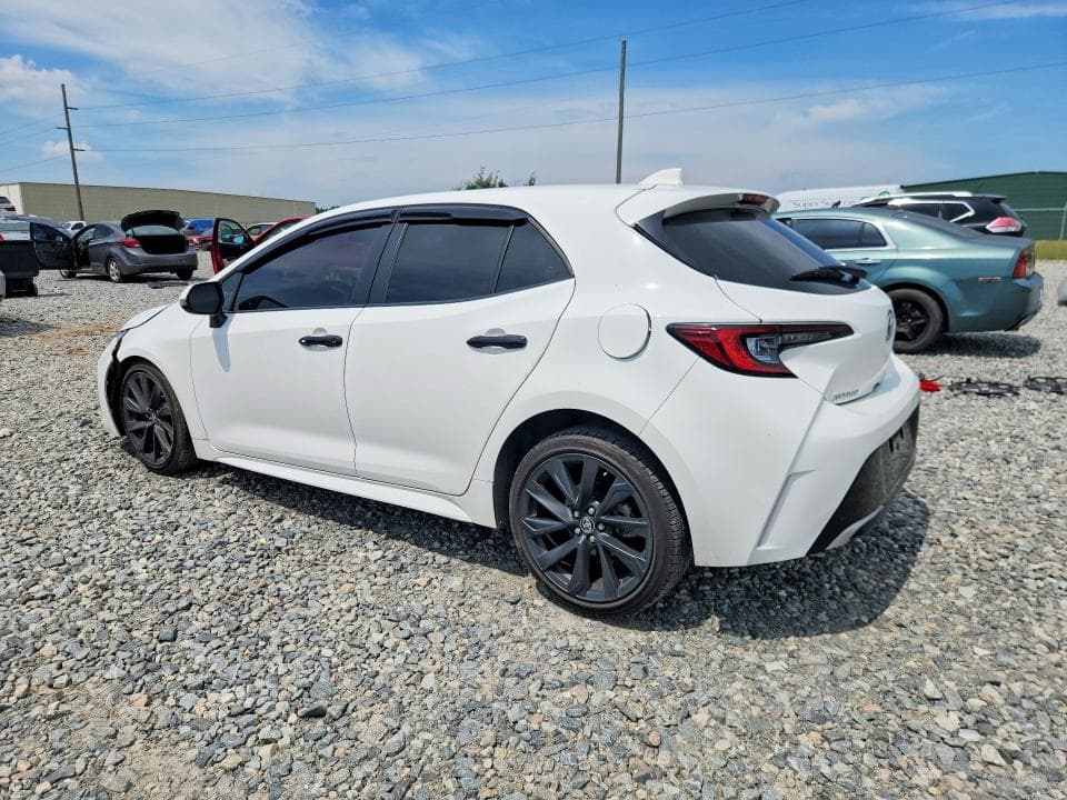 2025 TOYOTA COROLLA XSE 2