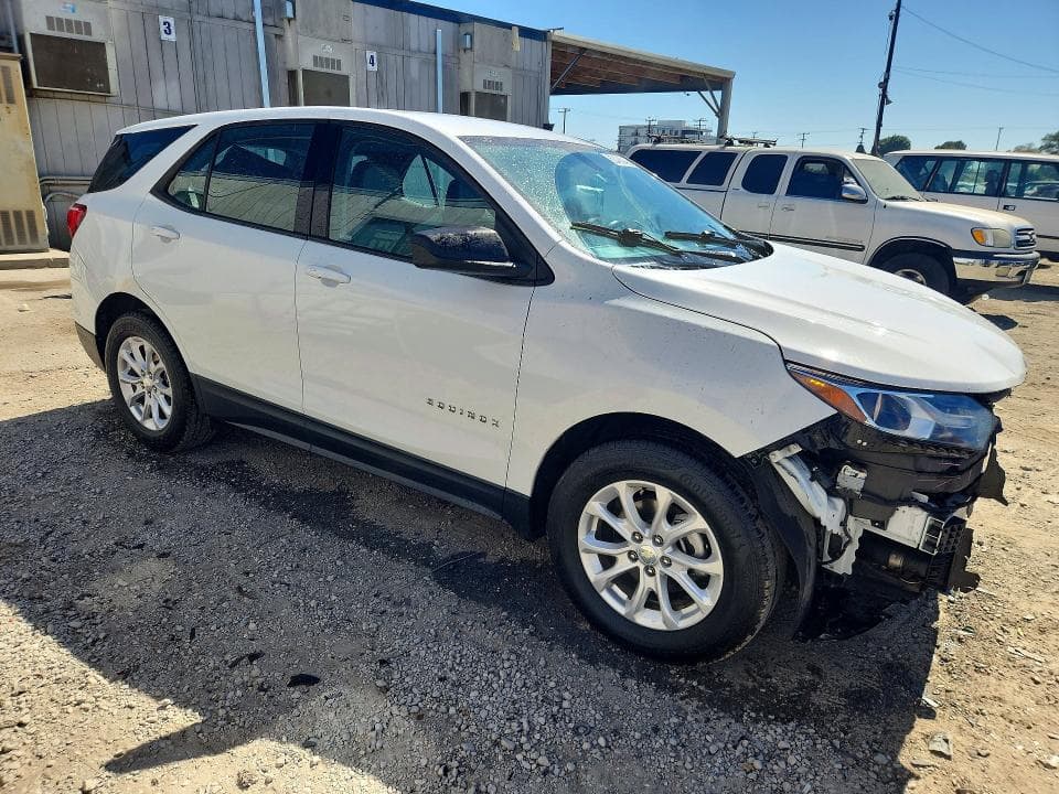 2018 CHEVROLET EQUINOX LS 4
