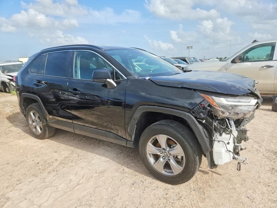 2025 TOYOTA RAV4 LE 4