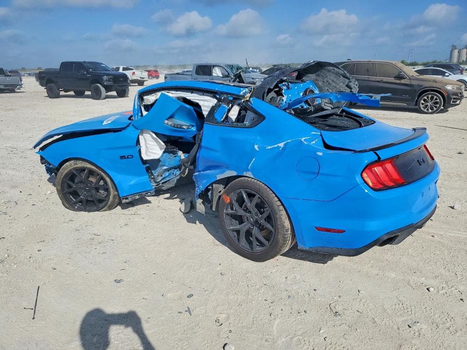 2022 FORD MUSTANG GT 2