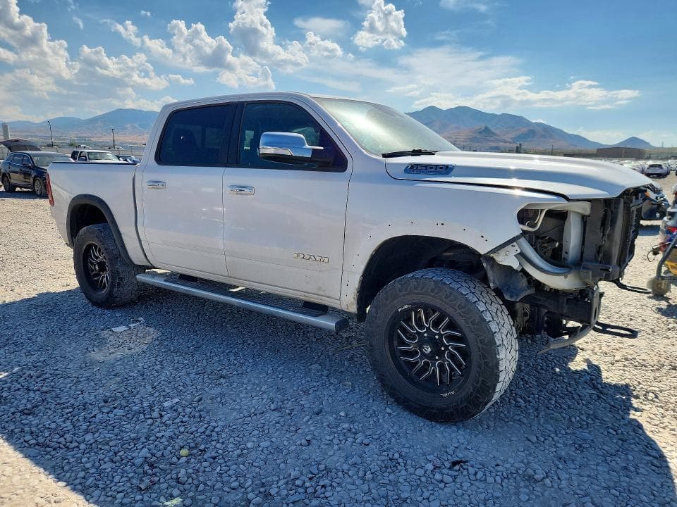 2021 RAM 1500 LARAMIE 4