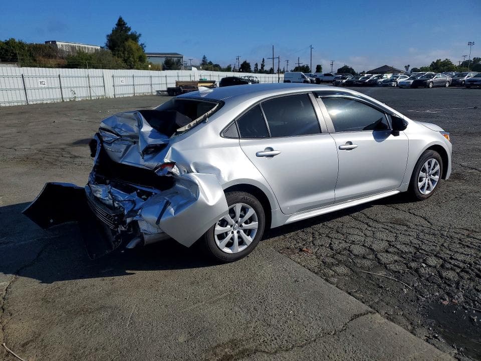 2026 TOYOTA COROLLA LE 3