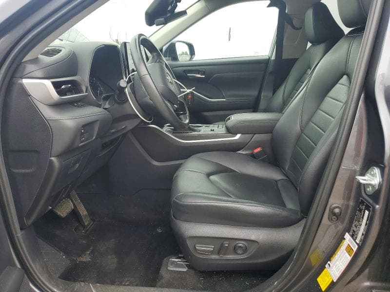 2020 TOYOTA HIGHLANDER XLE 7