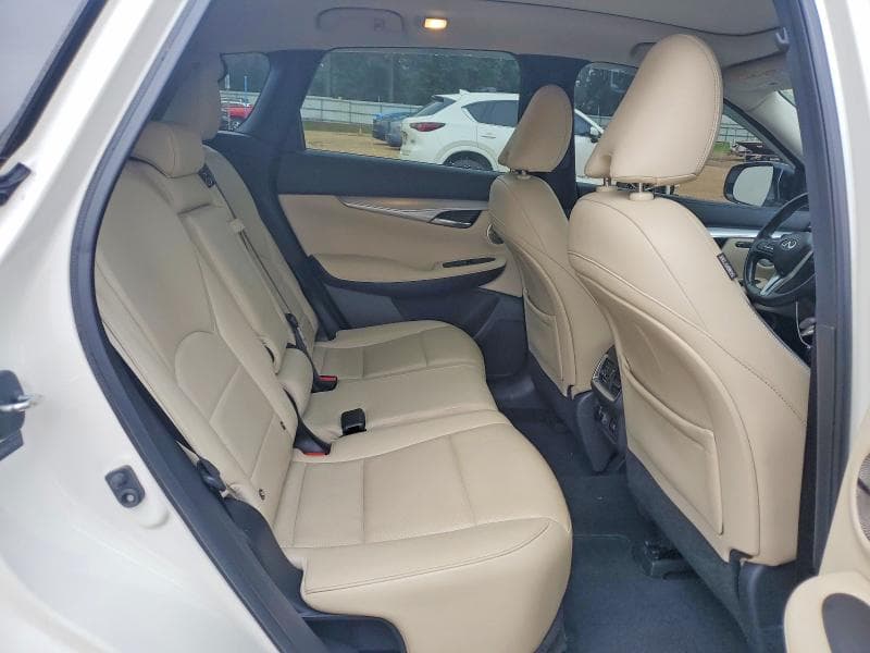 2019 INFINITI QX50 ESSENTIAL 10