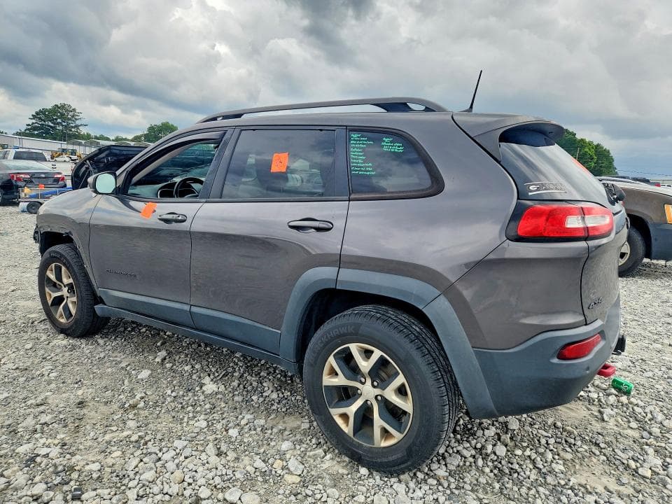 2018 JEEP CHEROKEE TRAILHAWK 2