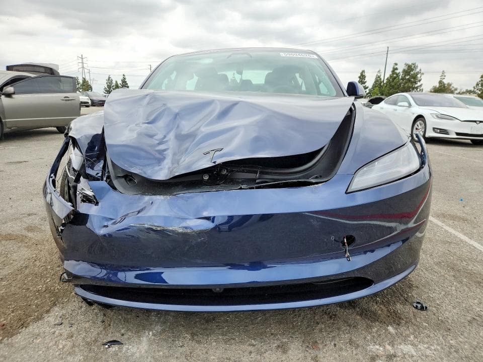 2026 TESLA MODEL 3 5