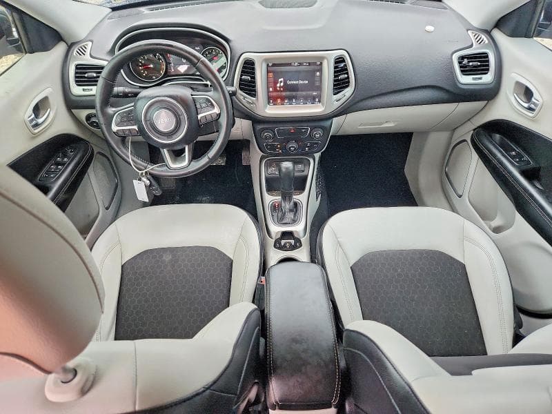 2017 JEEP COMPASS LATITUDE 8
