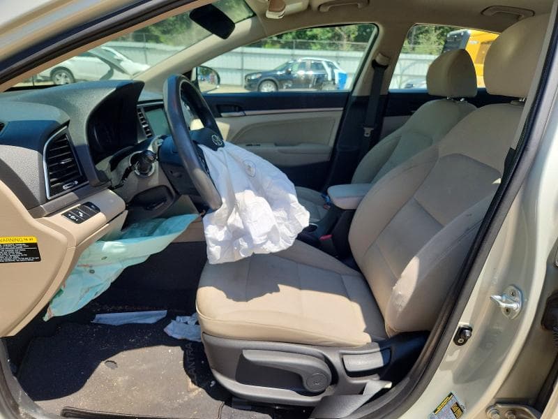 2018 HYUNDAI ELANTRA SEL 7