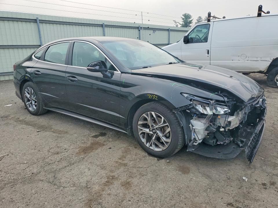 2022 HYUNDAI SONATA SEL 4