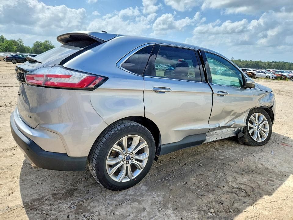 2022 FORD EDGE TITANIUM 3