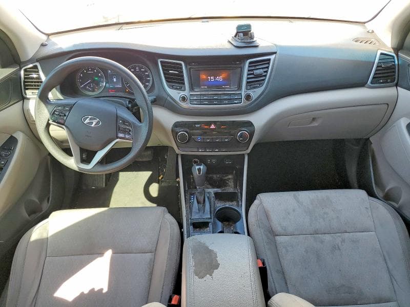 2017 HYUNDAI TUCSON SE 8