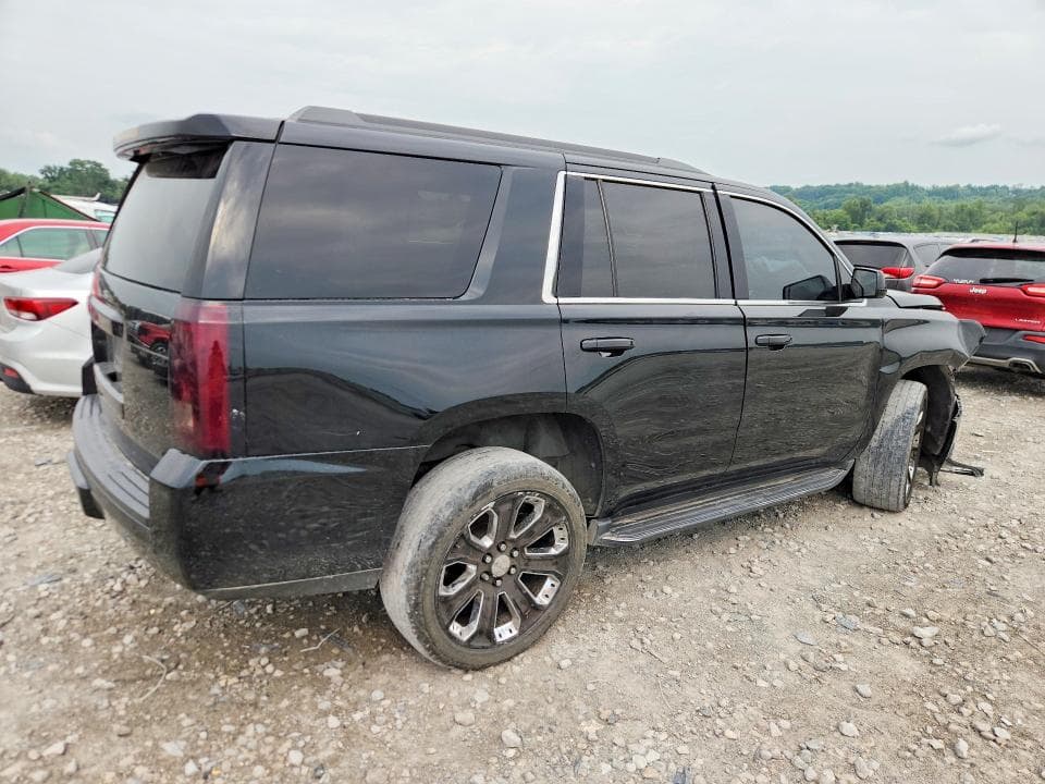 2017 GMC YUKON SLE 3