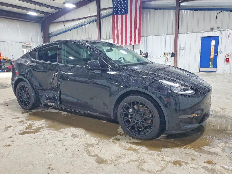 2021 TESLA MODEL Y 4