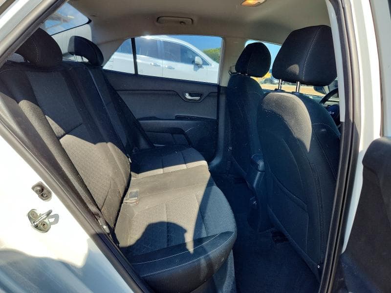 2022 KIA RIO S 10