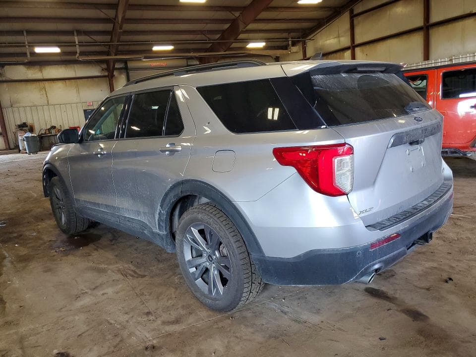 2021 FORD EXPLORER XLT 2
