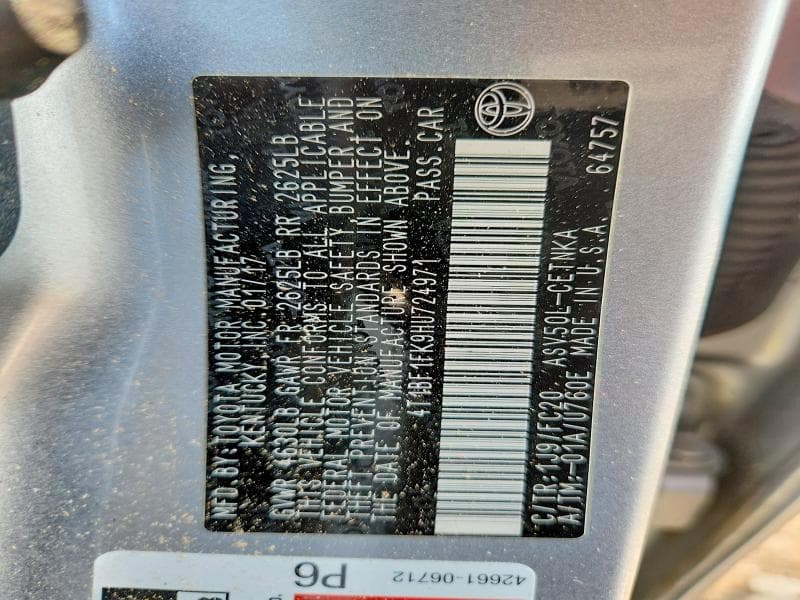2017 TOYOTA CAMRY LE 12