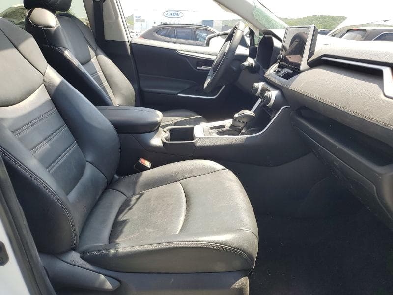 2024 TOYOTA RAV4 XLE PREMIUM 7
